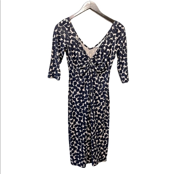Diane Von Furstenberg Tarelle Print Silk Ruched Bust 3/4 Sleeve Sheath Dress - Picture 2 of 5